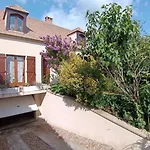 Avec Jardin Et Parking Gratuit 招待所 阿让特伊