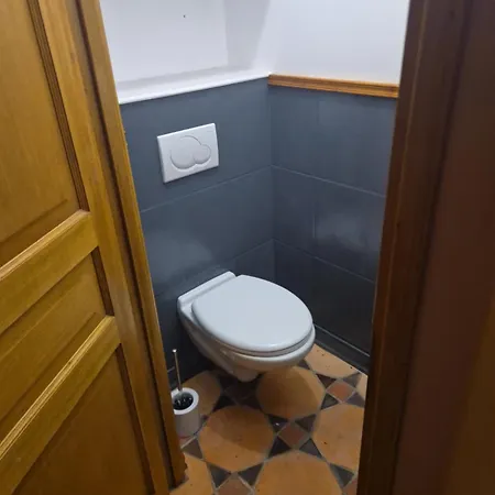 Avec Jardin Et Parking Gratuit בית הארחה ארג'נטויל