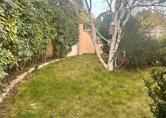 בית הארחה Avec Jardin Et Parking Gratuit *